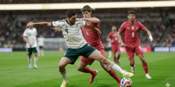 México resiste ante Portugal en la reapertura del Estadio Azteca