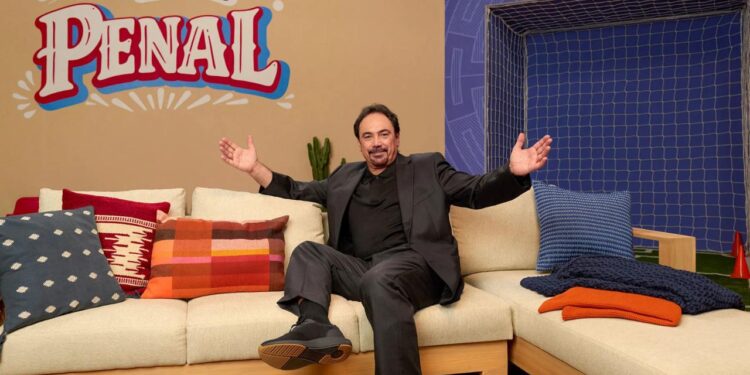 Descubre cómo puedes pasar una noche dentro del Estadio Azteca siendo recibido por Hugo Sánchez